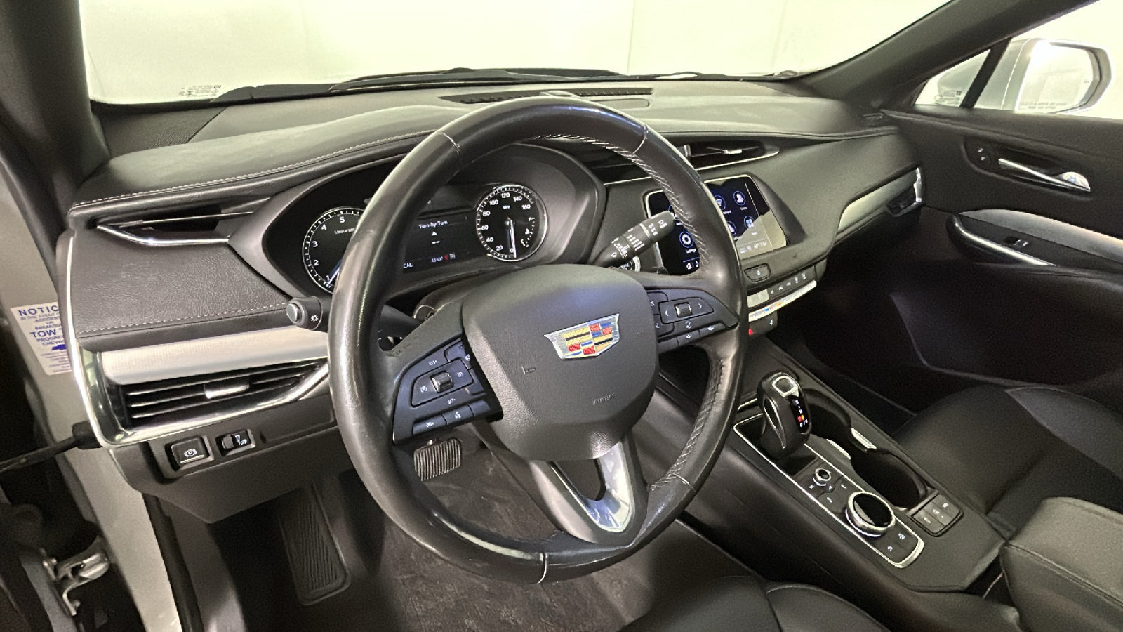 Used 2019 Cadillac XT4 Premium Luxury w/ Cold Weather Package AWD/4WD image 16