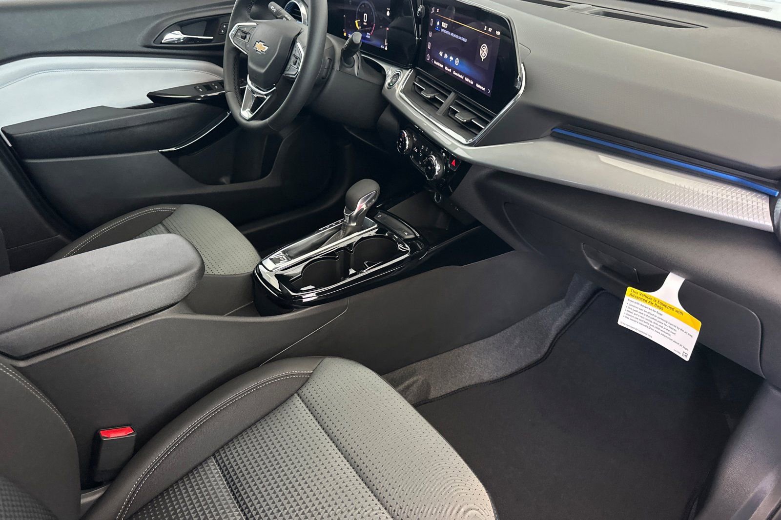 New 2026 Chevrolet Trax LT w/ Driver Confidence Package FWD image 16
