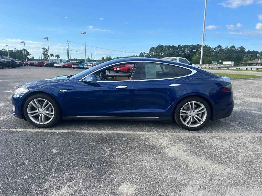 Used 2016 Tesla Model S 70 RWD image 6