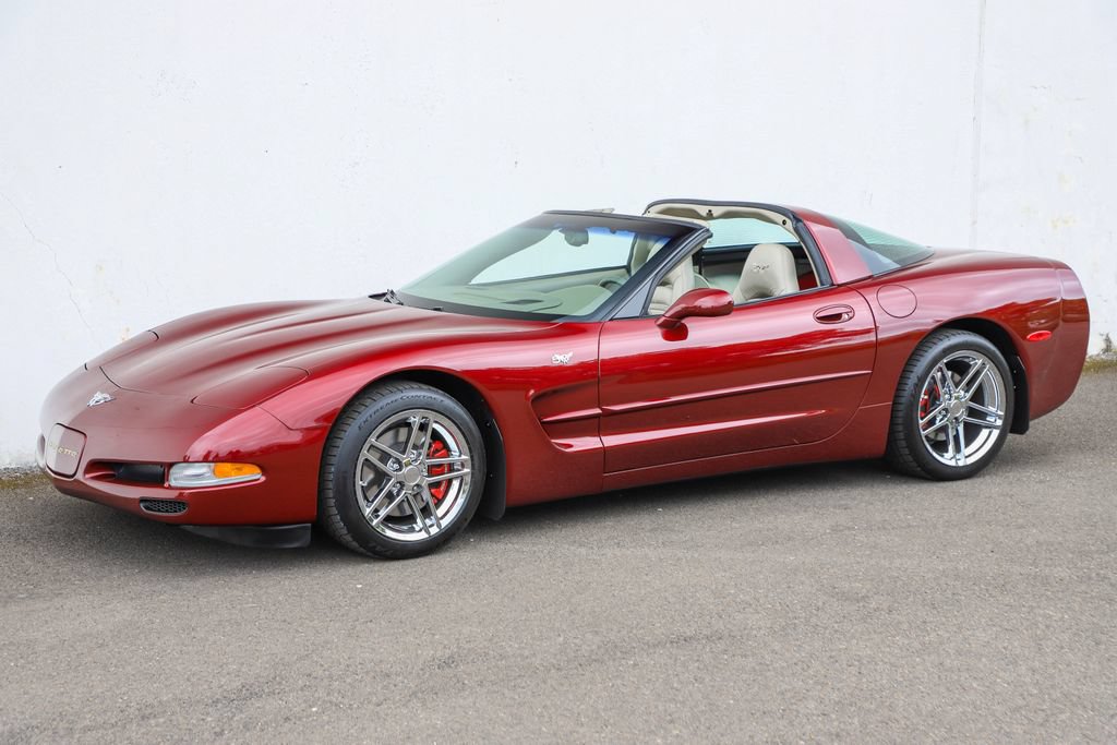 Used 2003 Chevrolet Corvette Coupe w/ Preferred Equipment Group RWD image 19