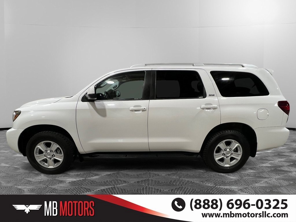 Used 2021 Toyota Sequoia SR5 w/ Premium Package image 8