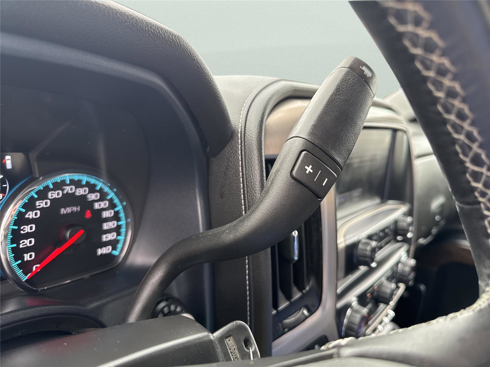 Used 2018 GMC Sierra 1500 Denali AWD/4WD image 28