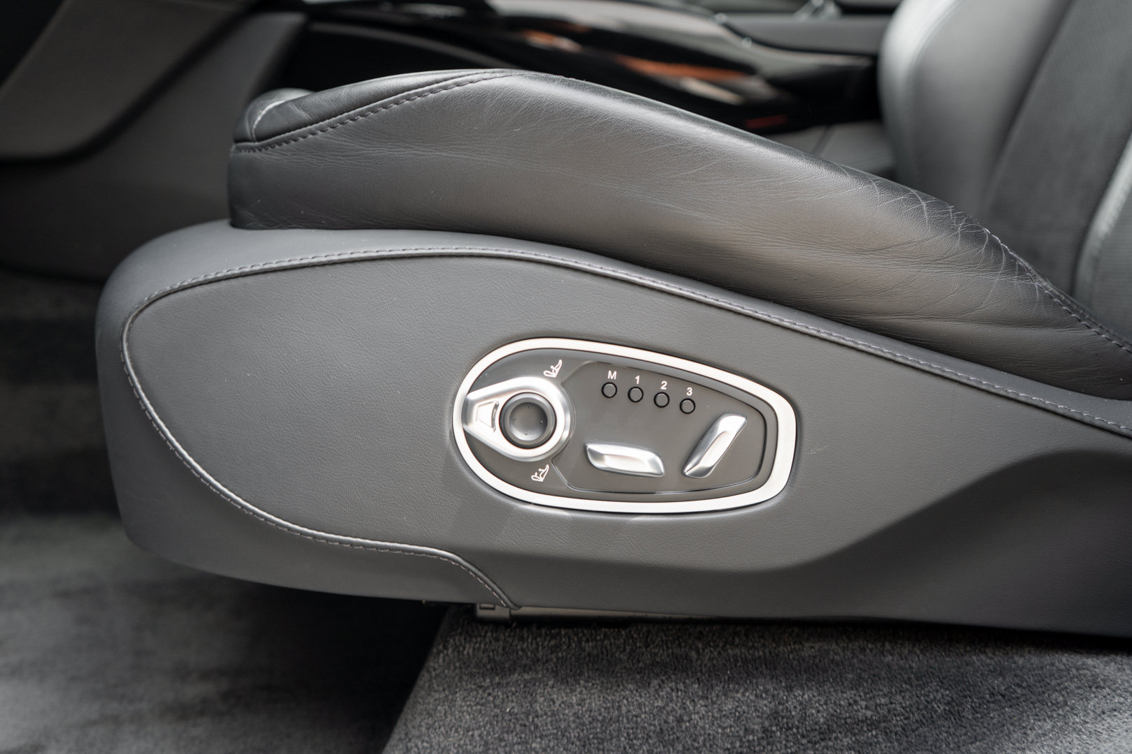 Used 2023 Aston Martin DBX 707 AWD/4WD image 14