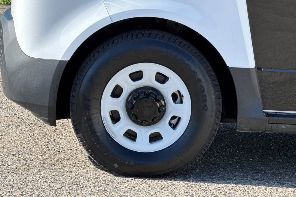 Used 2023 Chevrolet Brightdrop 600 w/ Active Safety Package 2 AWD/4WD image 31