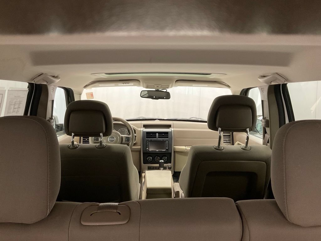 Used 2012 Jeep Liberty Sport w/ Popular Equipment Group AWD/4WD image 9