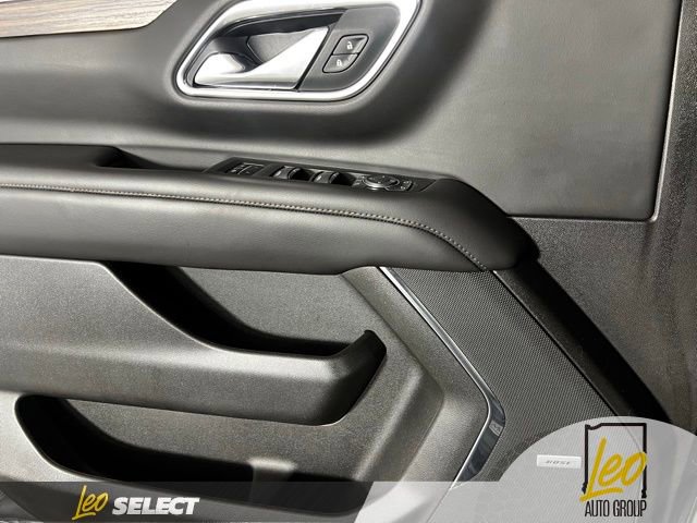 Used 2021 Chevrolet Tahoe High Country w/ Premium Package AWD/4WD image 12