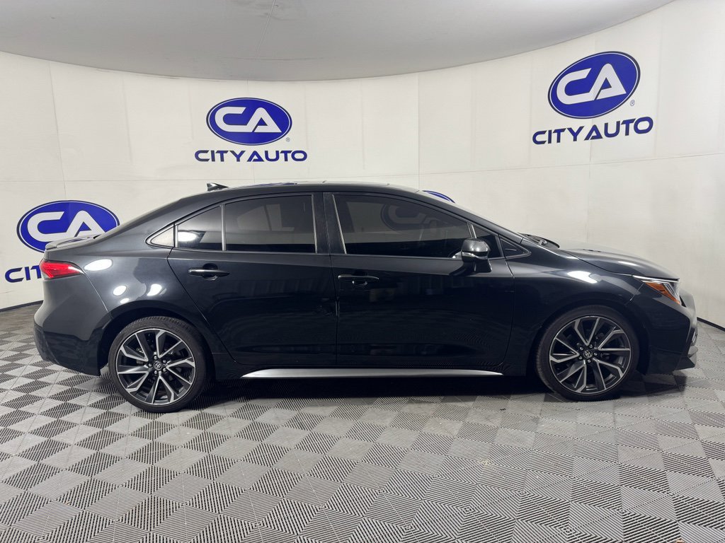 Used 2022 Toyota Corolla XSE image 2
