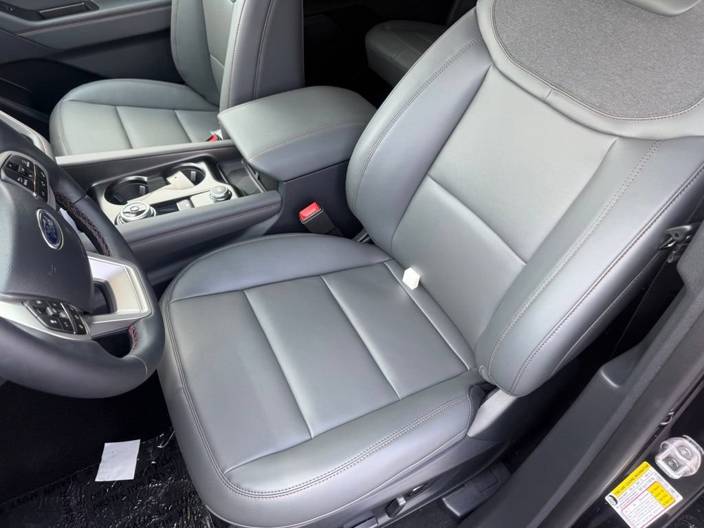 New 2026 Ford Explorer Active w/ Active Comfort Package AWD/4WD image 17