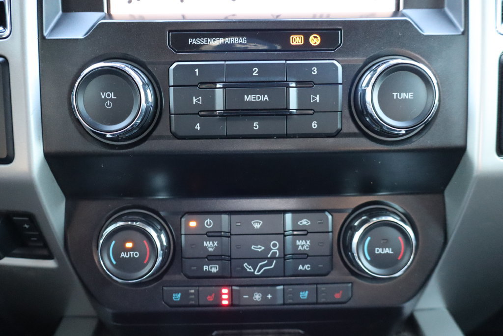 Used 2019 Ford F350 Lariat w/ Lariat Ultimate Package AWD/4WD image 10