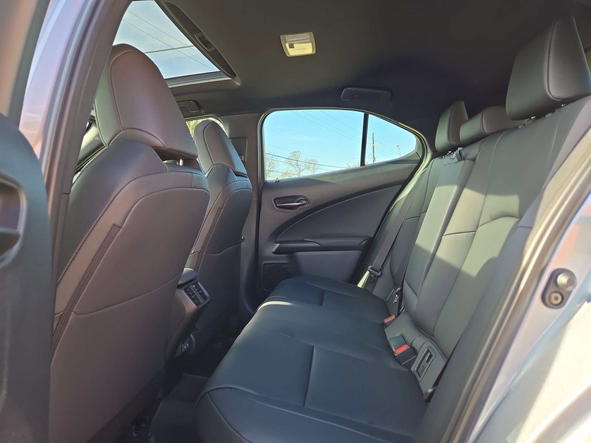 New 2025 Lexus UX 300h FWD image 13