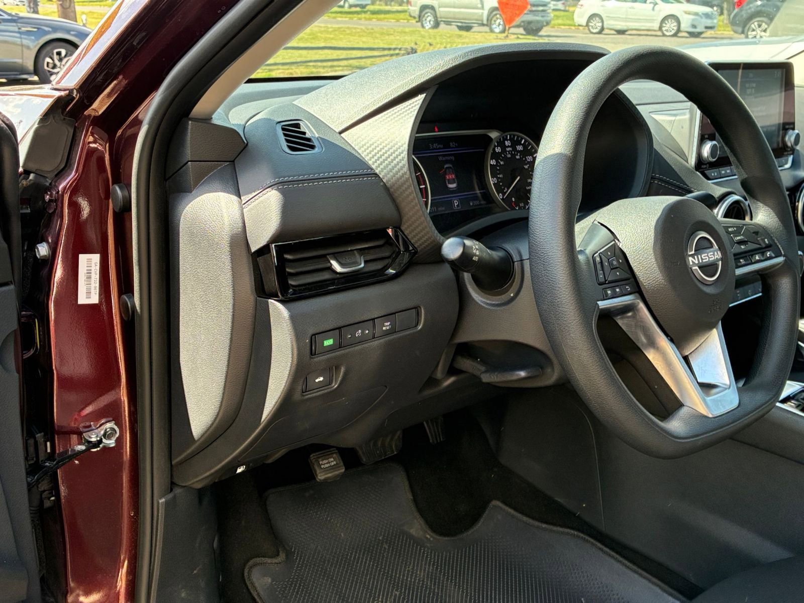Used 2025 Nissan Sentra SV FWD image 32