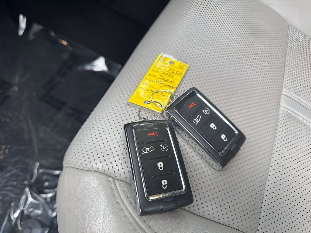 Used 2022 Jeep Wagoneer Series III image 39