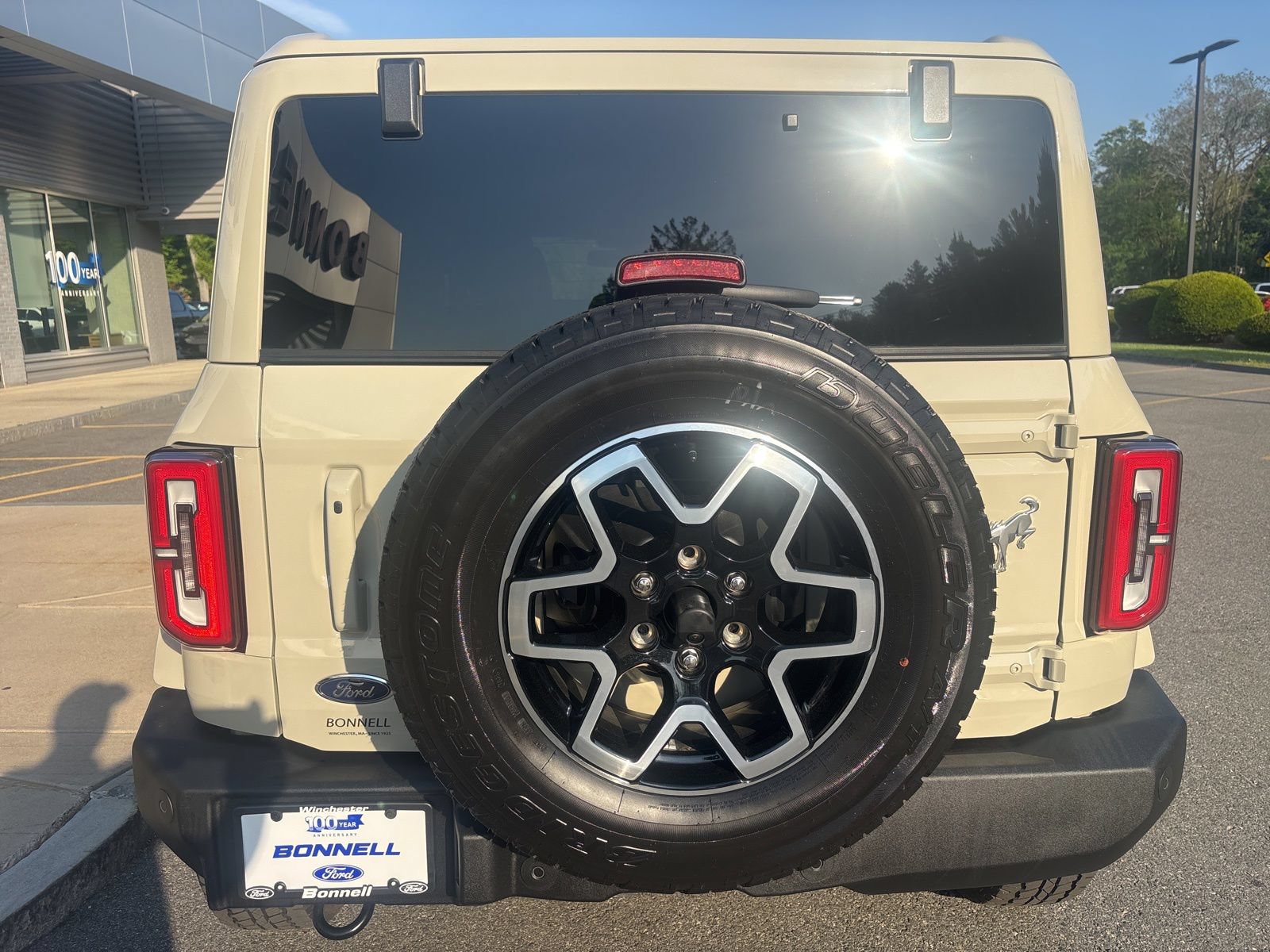 Used 2025 Ford Bronco Outer Banks AWD/4WD image 4