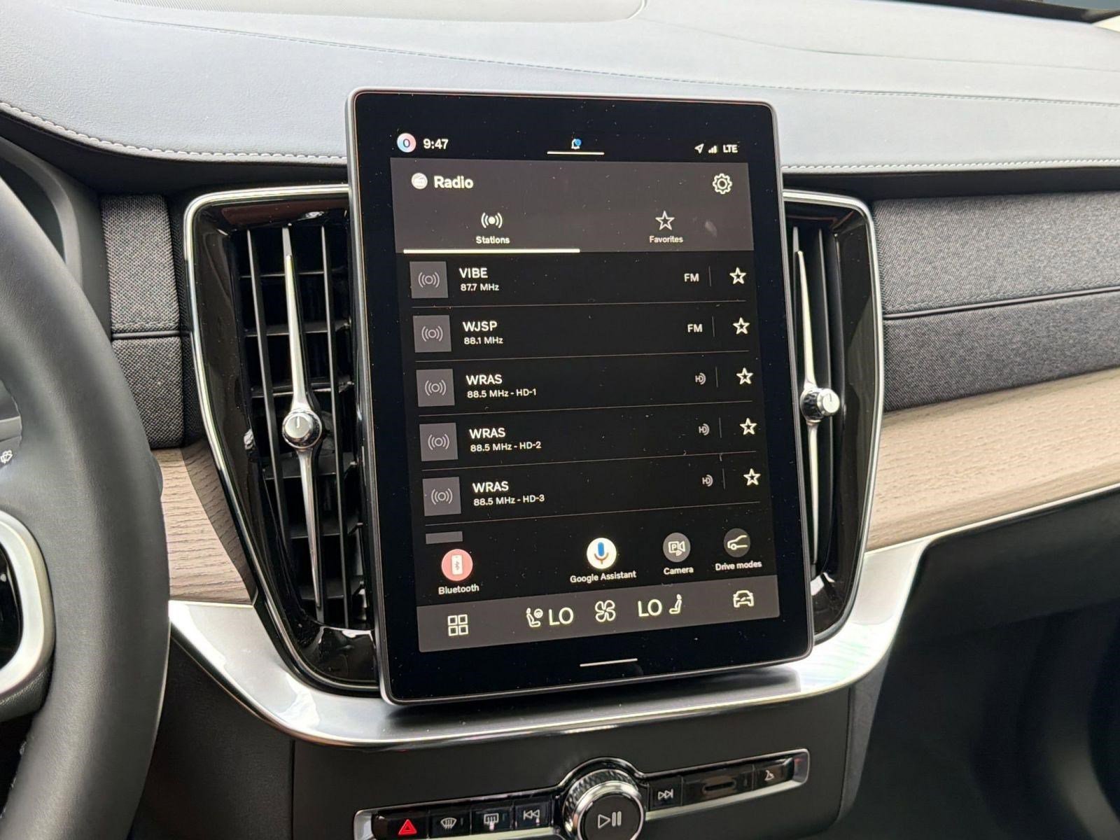 New 2026 Volvo XC90 T8 Plus w/ Protection Package AWD/4WD image 23