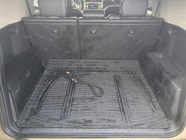 Used 2011 Toyota FJ Cruiser 4WD w/ Convenience Pkg image 6