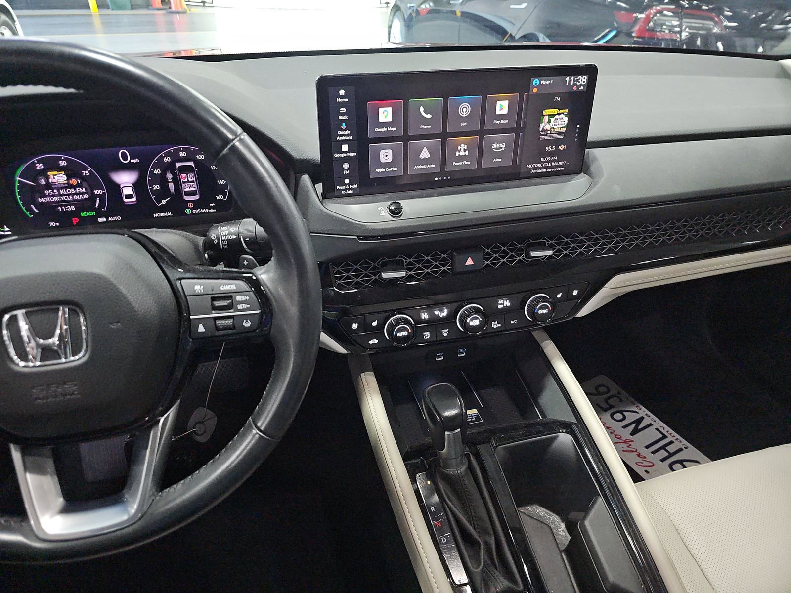 Used 2023 Honda Accord Touring image 11