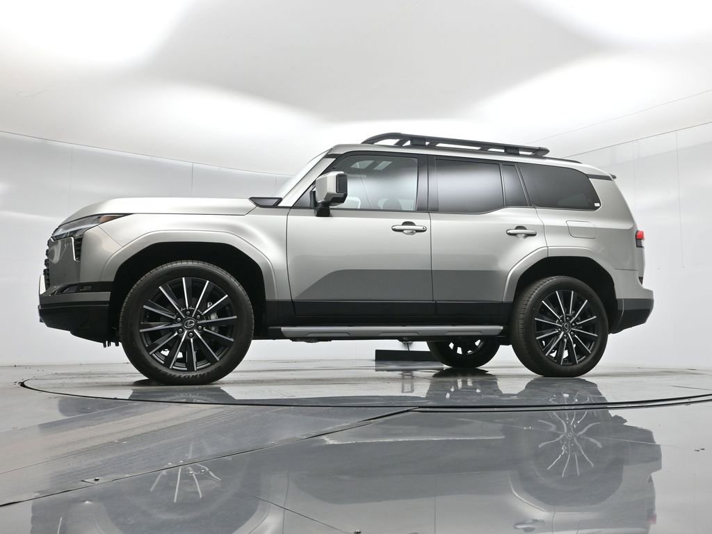Used 2025 Lexus GX 550 w/ Accessory Package (2T) image 7