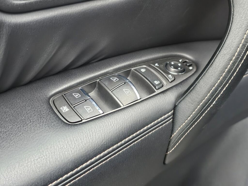 Used 2024 Nissan Armada Platinum AWD/4WD image 27