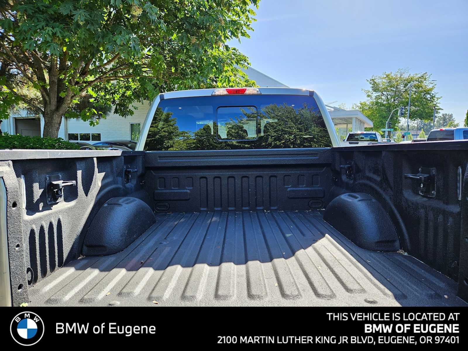 Used 2017 Ford F150 Lariat w/ Equipment Group 501A Mid AWD/4WD image 18