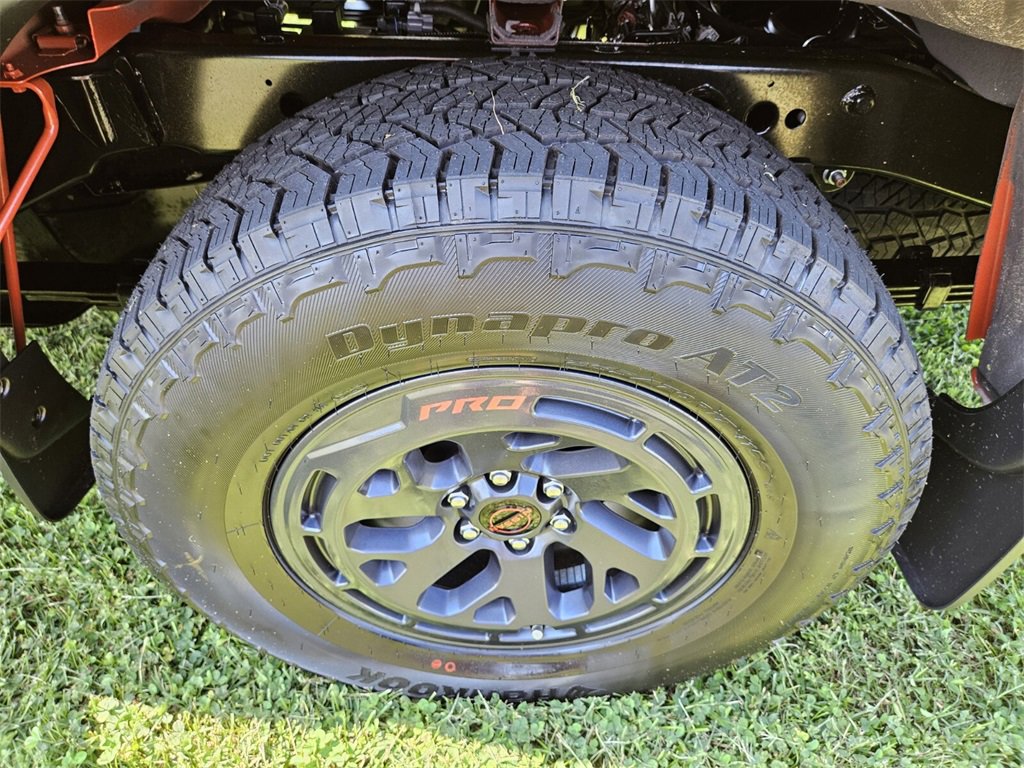 New 2025 Nissan Frontier PRO-4X w/ Pro Premium Package image 8