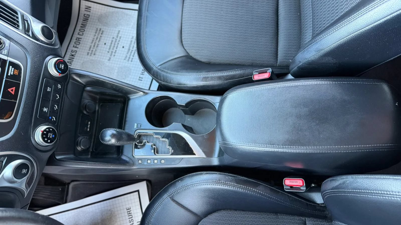 Used 2010 Hyundai Tucson GLS w/ Popular Equipment Pkg 2 FWD image 19