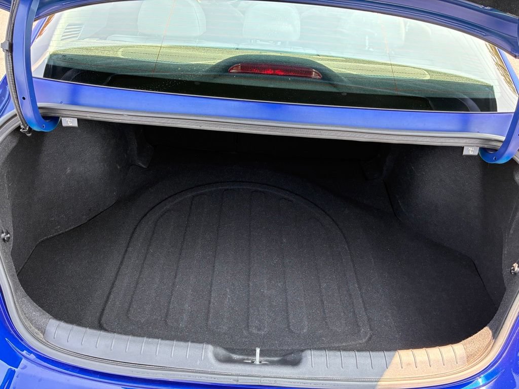 Used 2023 Hyundai Elantra Limited FWD image 10
