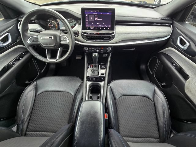 Certified 2024 Jeep Compass Latitude AWD/4WD image 9