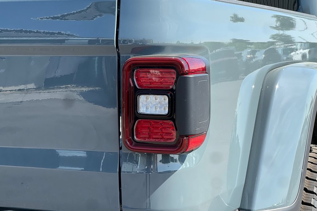 New 2026 Jeep Gladiator Rubicon w/ Steel Bumper Group AWD/4WD image 25