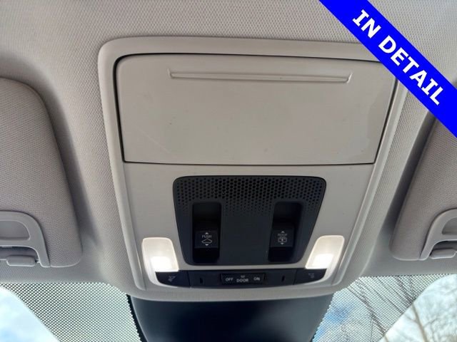 Certified 2023 Honda Pilot Touring image 27