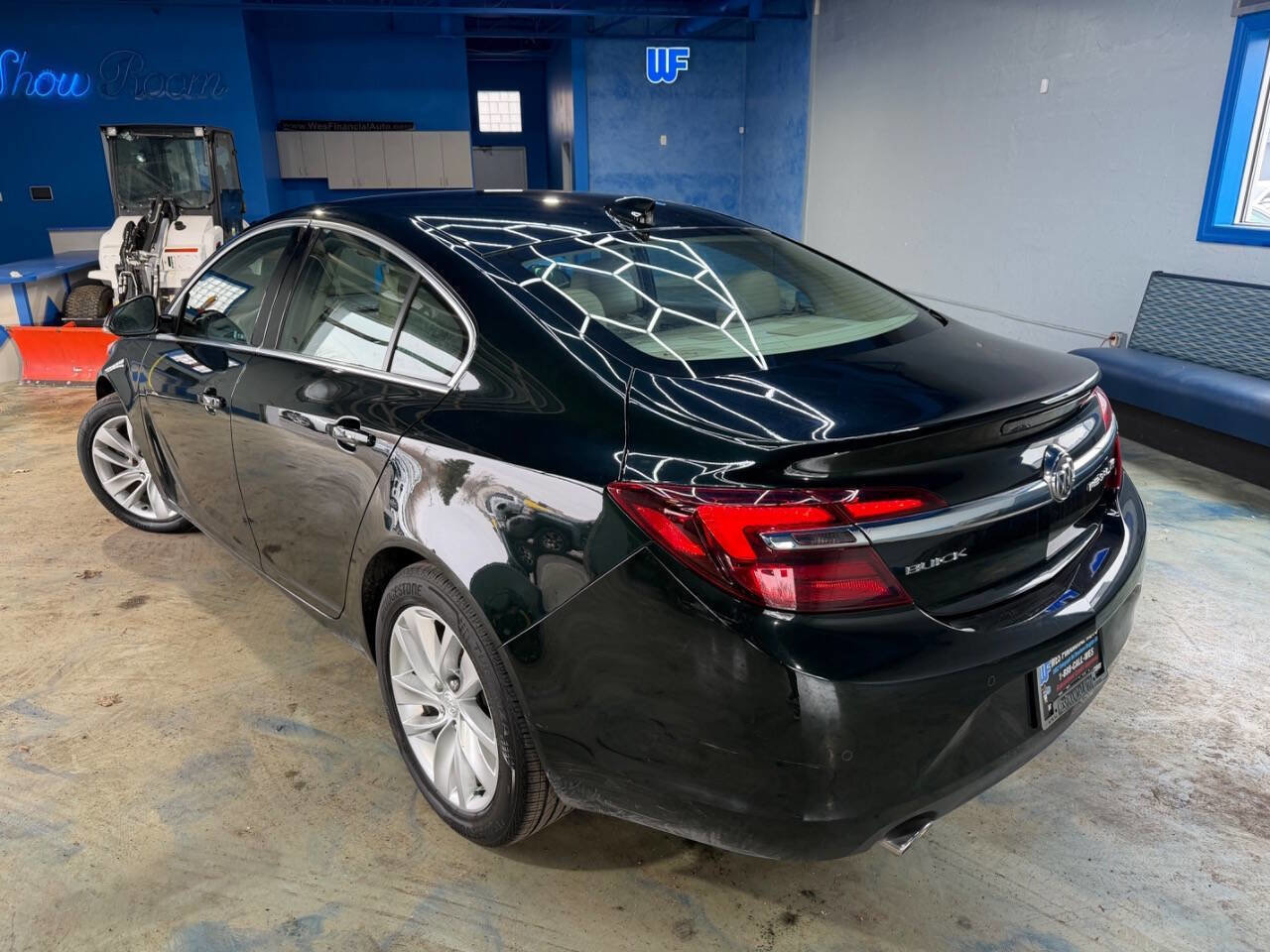Used 2016 Buick Regal Premium image 3