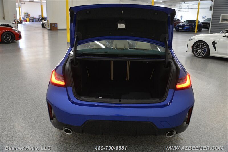 Used 2024 BMW 330i Sedan w/ M Sport Package RWD image 44