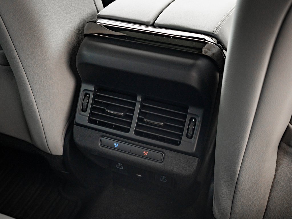 Certified 2026 Land Rover Range Rover Evoque S image 35