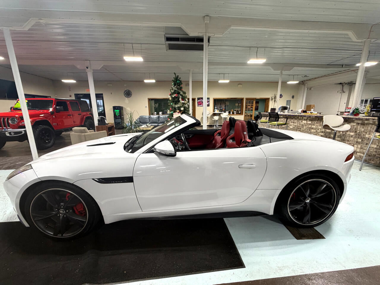 Used 2014 Jaguar F-TYPE S image 7