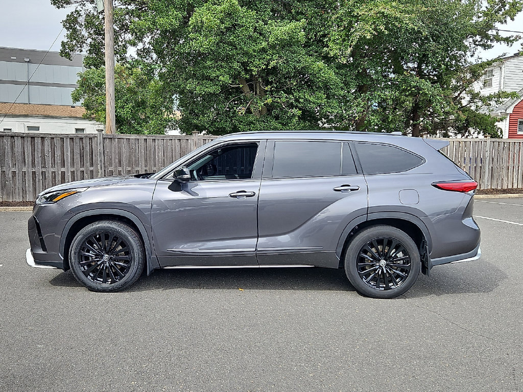 Used 2023 Toyota Highlander XSE AWD/4WD image 8