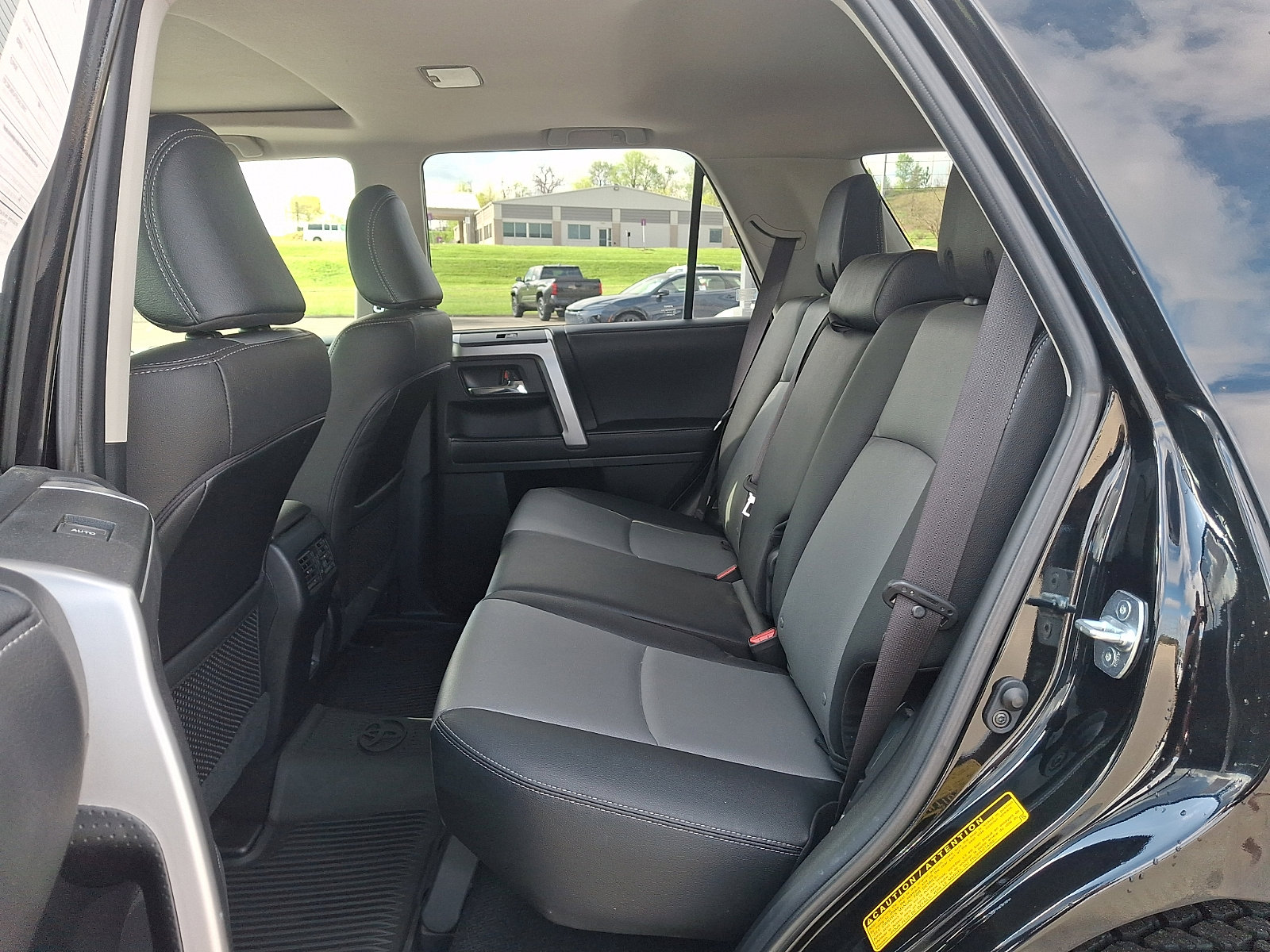 Certified 2021 Toyota 4Runner SR5 Premium w/ Moonroof Package AWD/4WD image 10