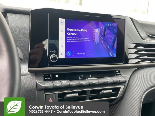 Used 2025 Toyota Camry SE image 29