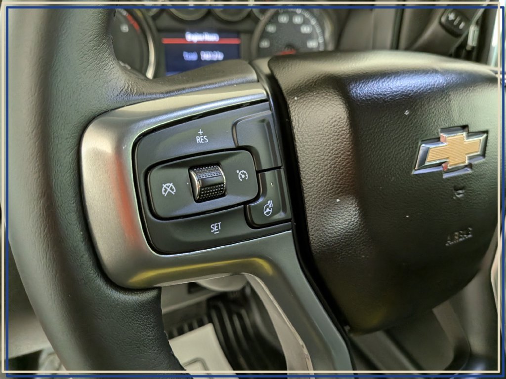 Used 2021 Chevrolet Silverado 1500 LT AWD/4WD image 19