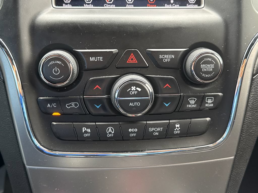 Used 2018 Jeep Grand Cherokee Laredo RWD image 24