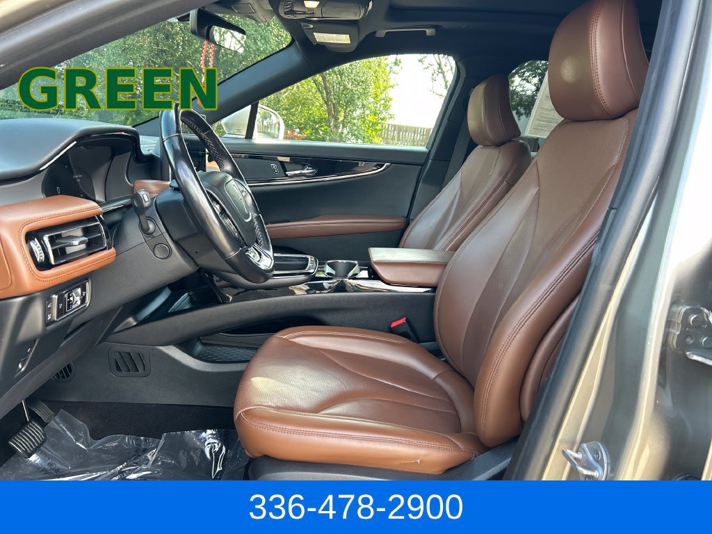 Used 2023 Lincoln Nautilus Reserve AWD/4WD image 12