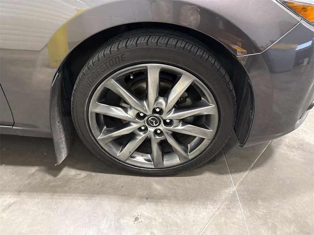 Used 2018 MAZDA MAZDA3 Grand Touring w/ Premium Equipment Package image 16
