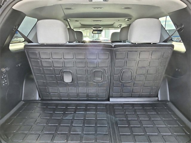 Used 2021 Hyundai Palisade SEL w/ Premium Package image 16