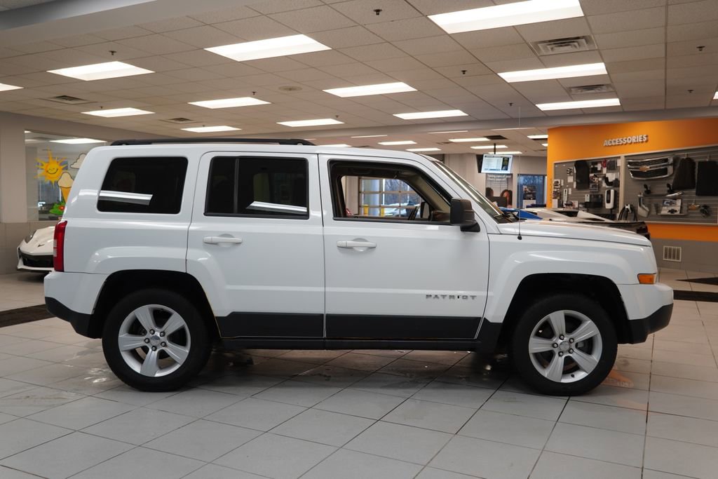 Used 2014 Jeep Patriot Latitude image 14