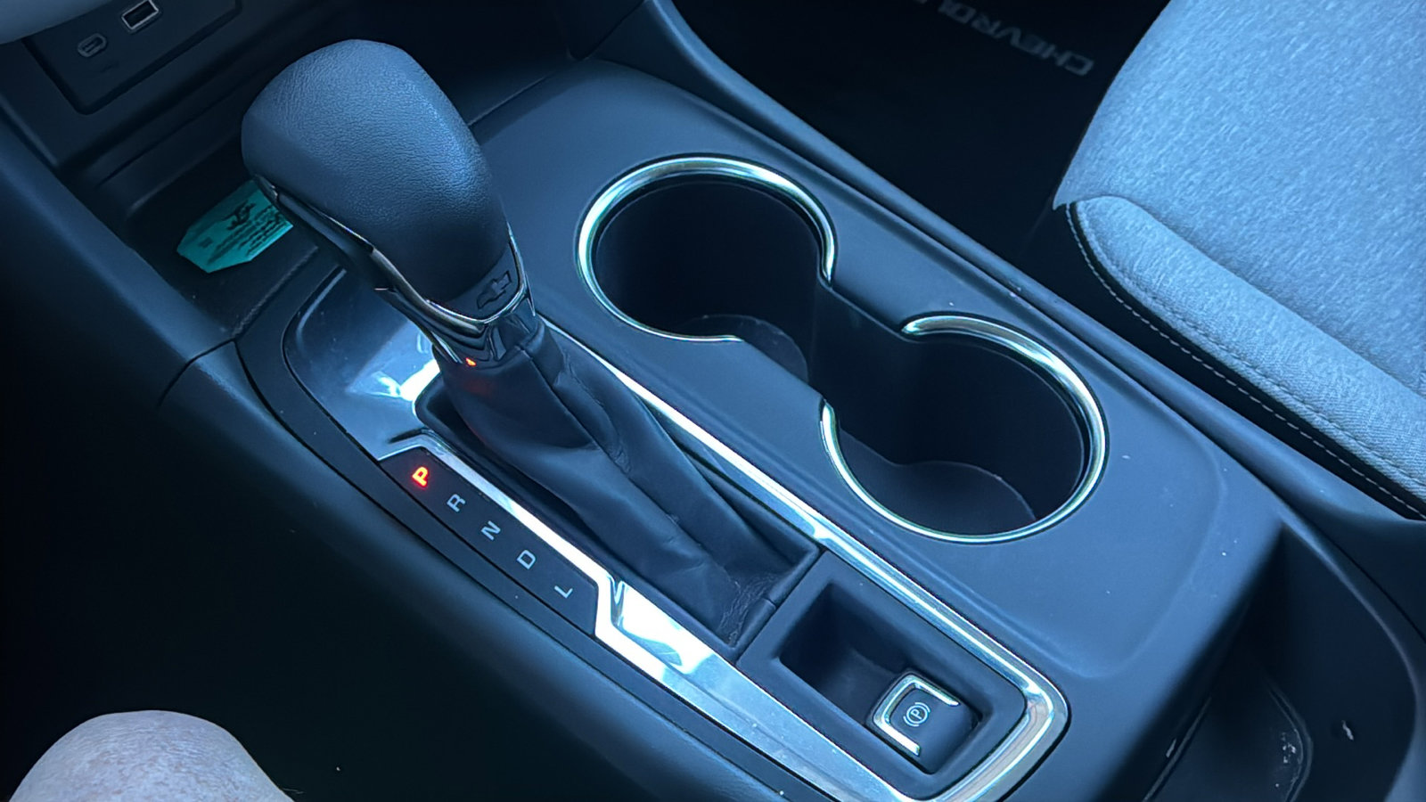 Used 2024 Chevrolet Equinox LS w/ LS Convenience Package image 27