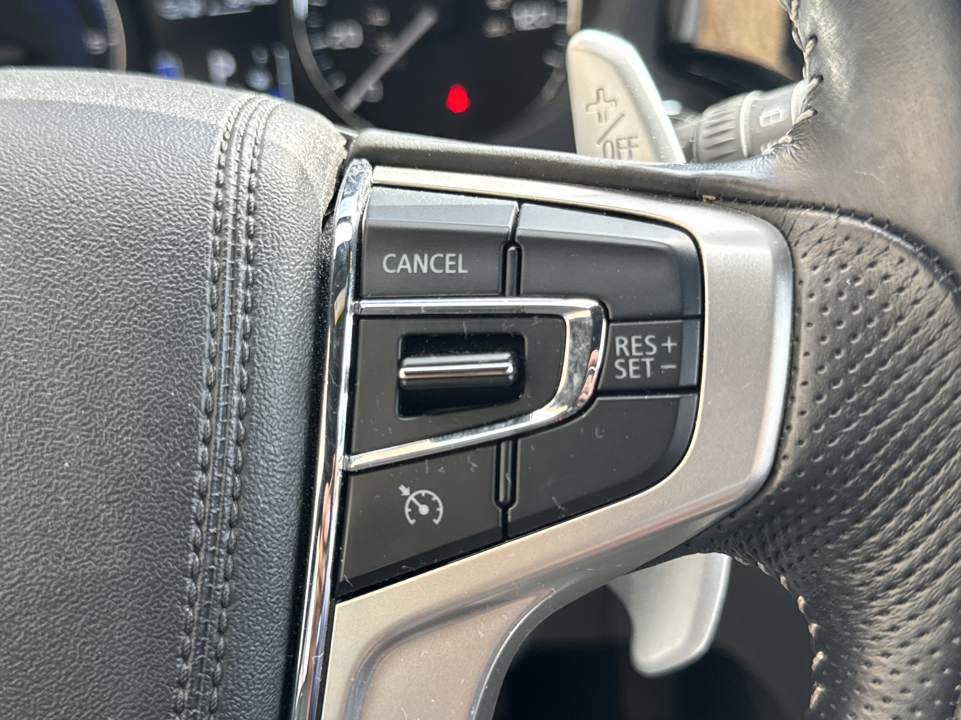Used 2022 Mitsubishi Outlander SEL AWD/4WD image 19