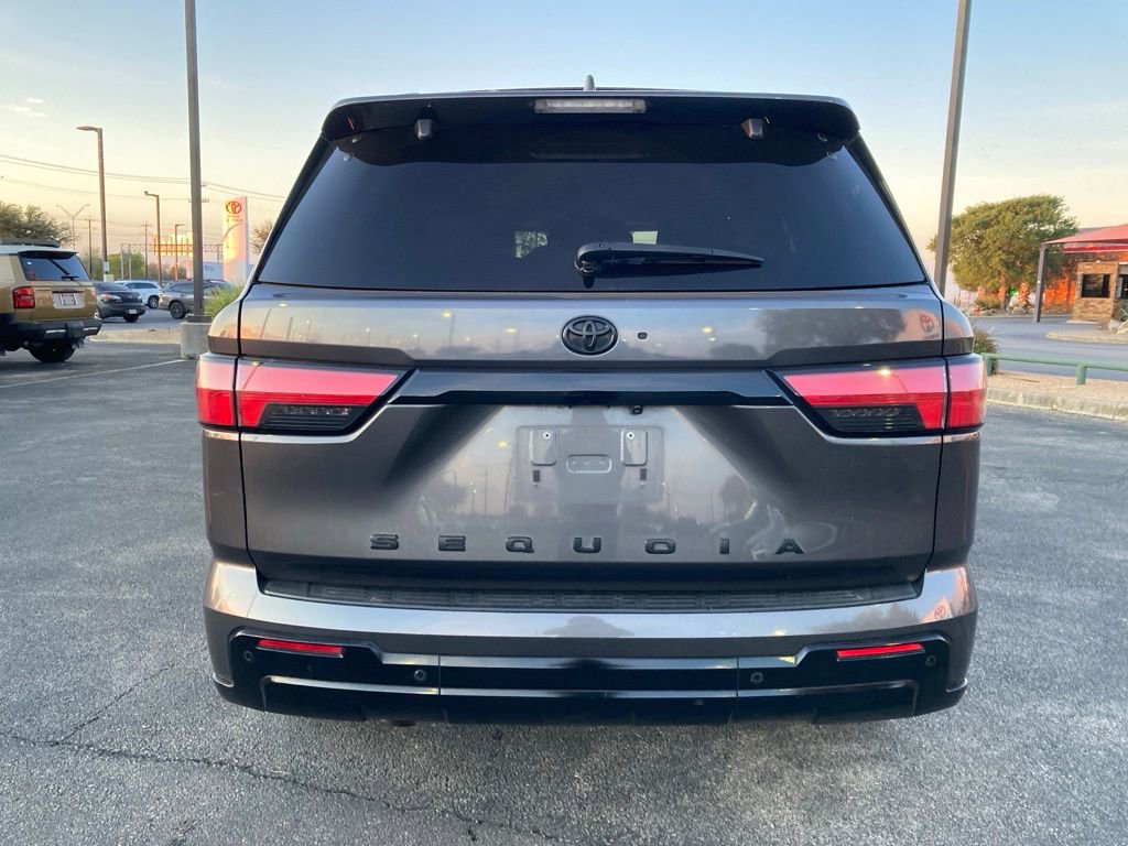 Used 2024 Toyota Sequoia Platinum image 6