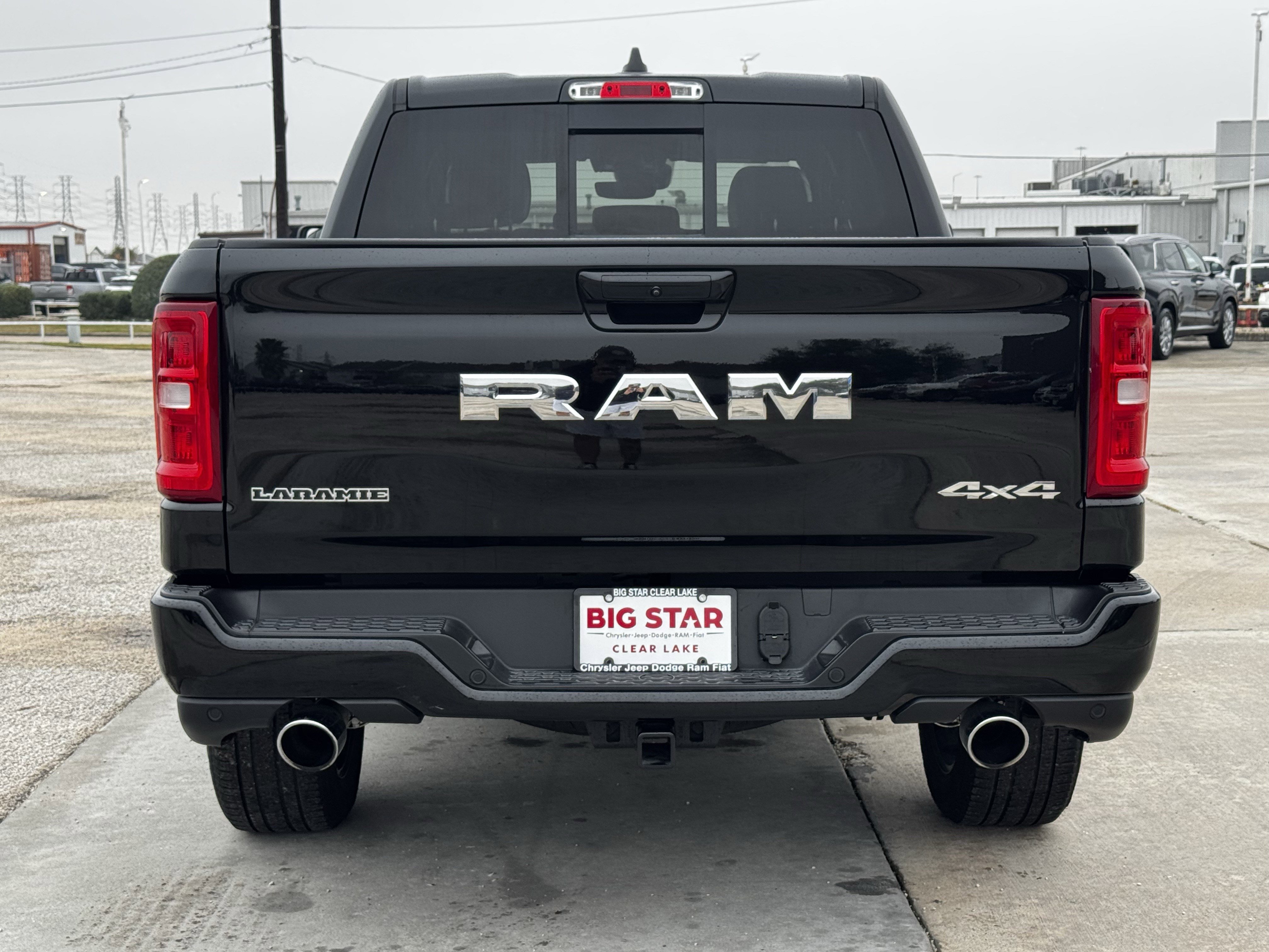 Used 2025 RAM 1500 Laramie w/ Sport Appearance Package image 10