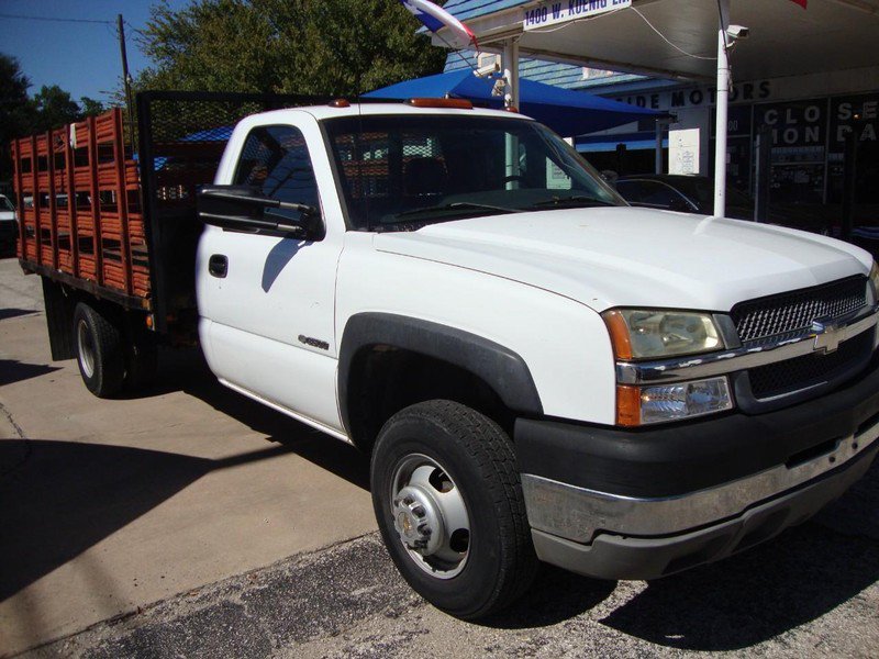 Used 2004 Chevrolet Silverado 3500 2WD Regular Cab image 2