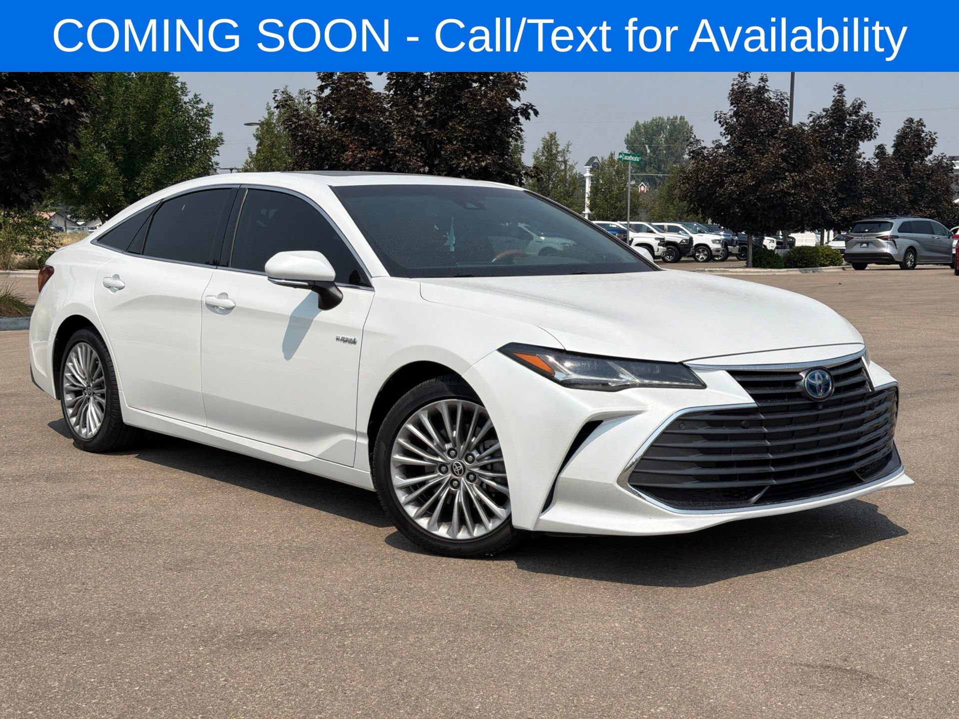 Used 2021 Toyota Avalon Limited w/ Advanced Safety Package FWD image 1