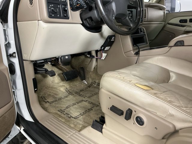 Used 2003 Chevrolet Tahoe LT AWD/4WD image 14