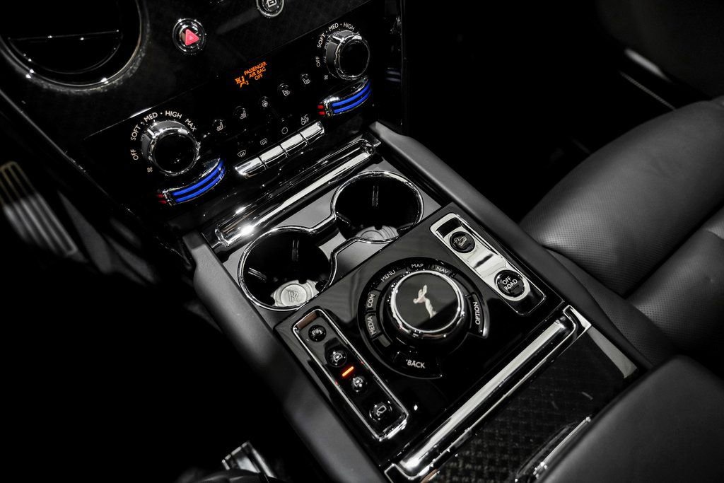 Used 2023 Rolls-Royce Cullinan Black Badge w/ Driver's Package image 22